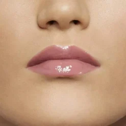 Maybelline 004 Silk - Gloss à Lèvres Lifter Gloss... -Chic Beauté Soldes 004 silk gloss a levres lifter gloss enrichi en acide hyaluronique de gemey maybelline 2