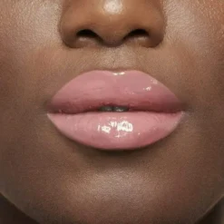 Maybelline 004 Silk - Gloss à Lèvres Lifter Gloss... -Chic Beauté Soldes 004 silk gloss a levres lifter gloss enrichi en acide hyaluronique de gemey maybelline 3