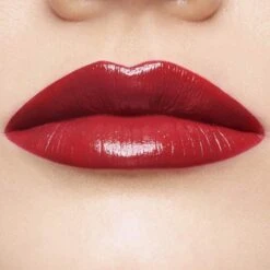 Maybelline 385 Ruby For Me - Rouge à Lèvre Universel... -Chic Beauté Soldes 385 ruby for me rouge a levre universel made for all de gemey maybelline 2