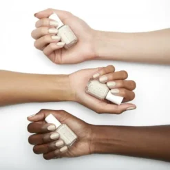 Essie 683 Rainwear Don't Care - Vernis à Ongles... -Chic Beauté Soldes 683 rainwear dont care vernis a ongles essie 1