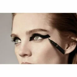 L'Oreal Extra-Noir - Eyeliner Tattoo Signature By... -Chic Beauté Soldes extra noir eyeliner tattoo signature by superliner de loreal paris 3