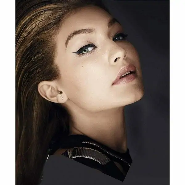 Maybelline Noir - Eyeliner Feutre Master Precise... 5 Maybelline Noir - Eyeliner Feutre Master Precise... – Image 3